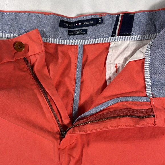 Tommy Hilfiger mens salmon pink basic flat front 8" chino shorts - size 42 - Picture 6 of 11